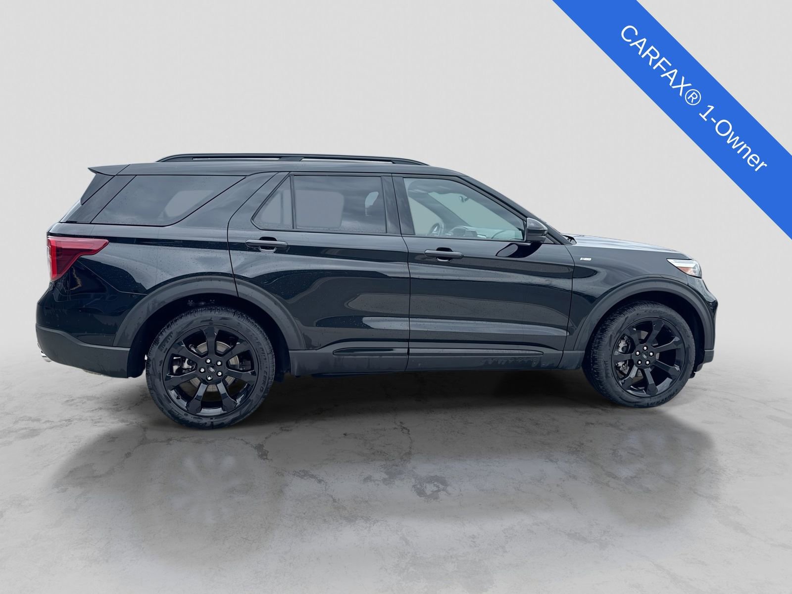 Used 2024 Ford Explorer ST-Line w/ Class IV Trailer Tow Package AWD/4WD image 9