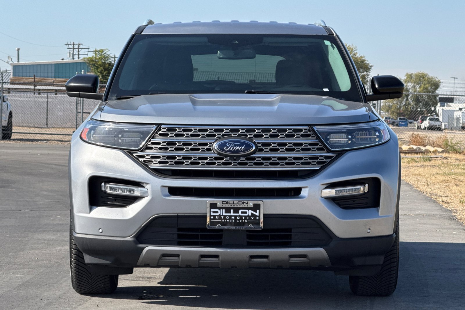 Used 2023 Ford Explorer Limited AWD/4WD image 12