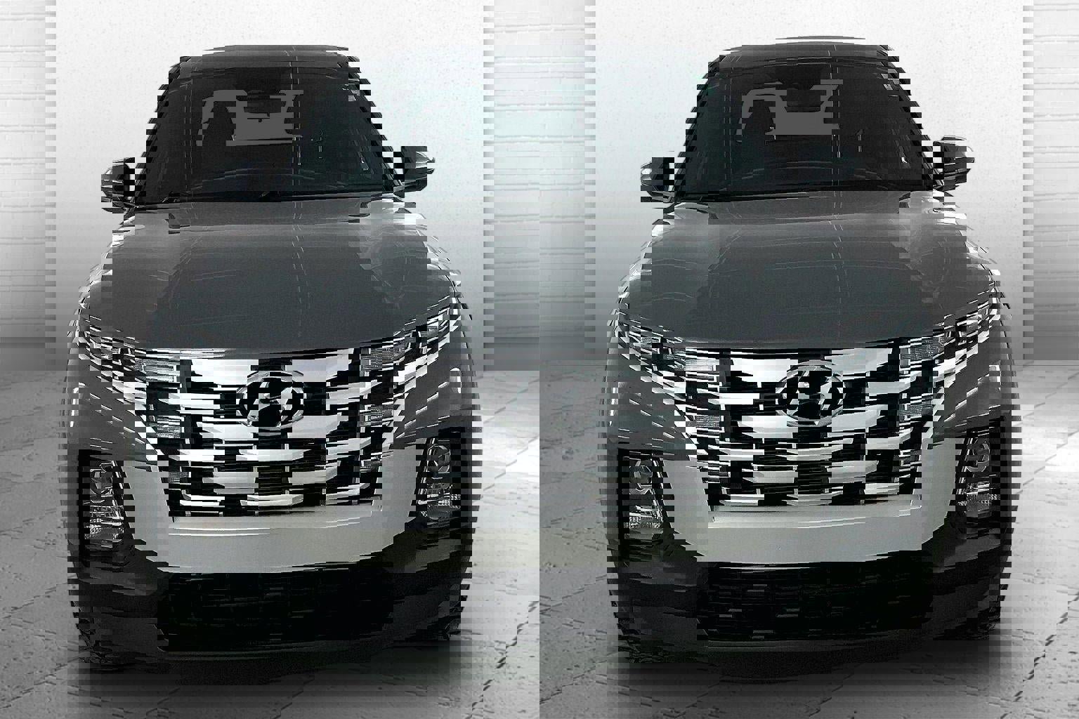 Used 2023 Hyundai Santa Cruz SE image 2