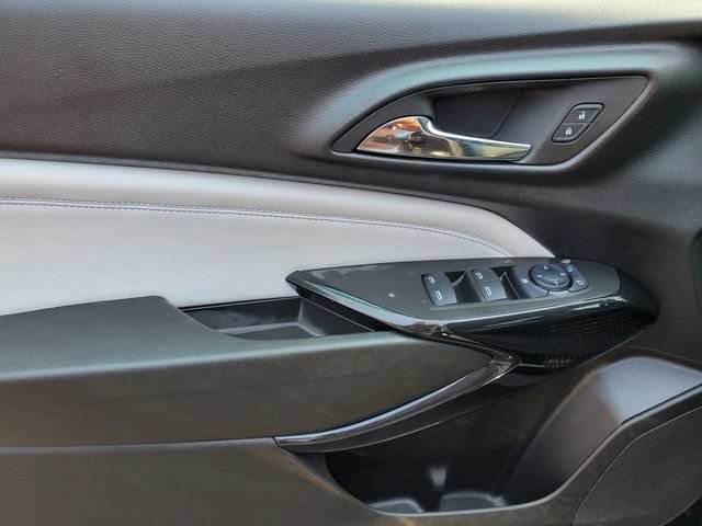 Certified 2024 Chevrolet Trax LT w/ Driver Confidence Package FWD image 18