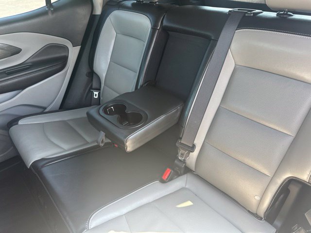 Used 2022 GMC Terrain SLT AWD/4WD image 15