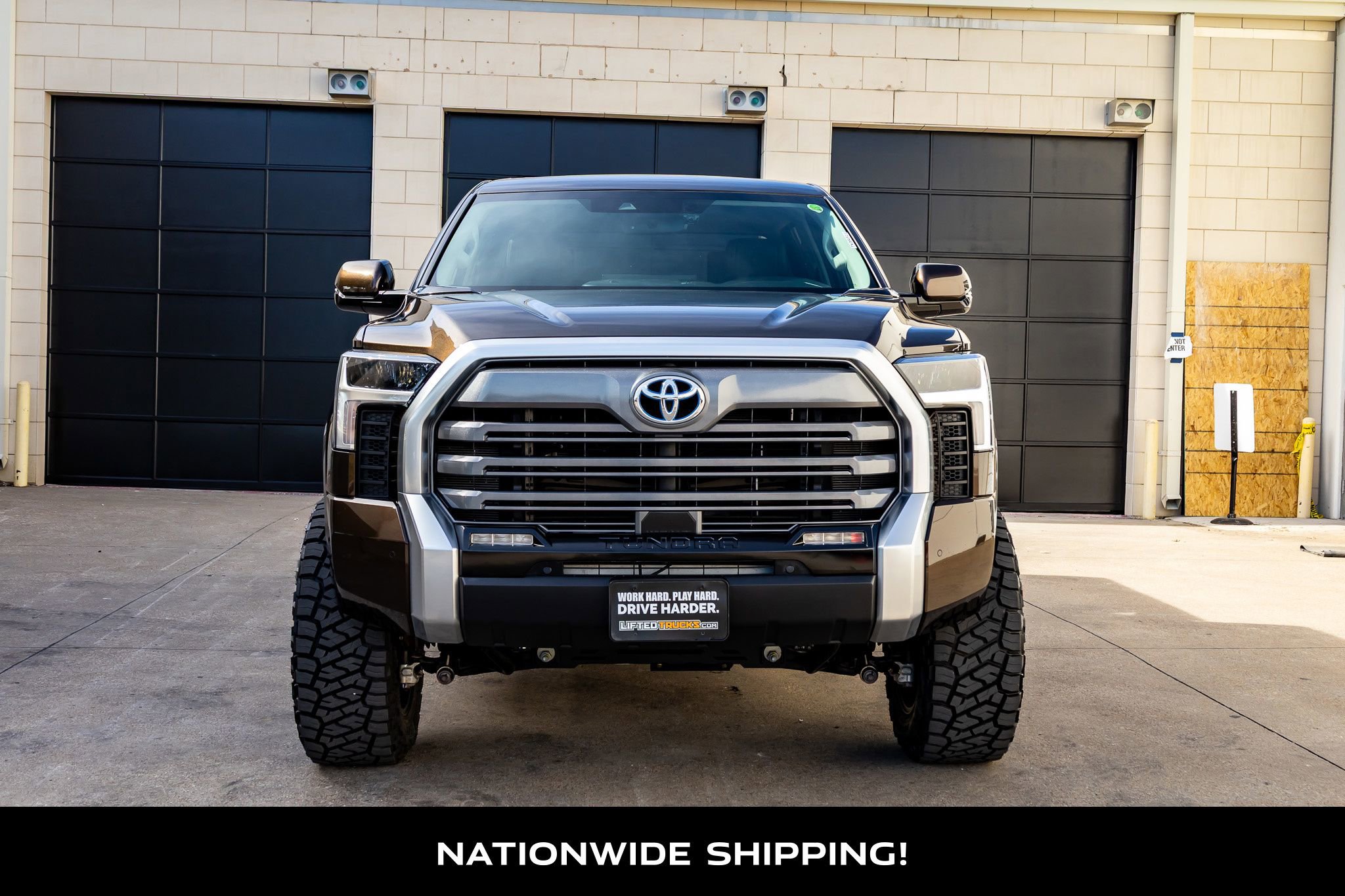 Used 2024 Toyota Tundra Limited w/ Power Package AWD/4WD image 4