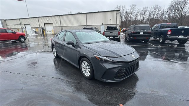 Used 2025 Toyota Camry LE image 27