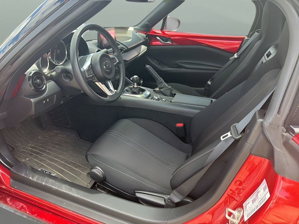 Used 2021 MAZDA MX-5 Miata Club image 11