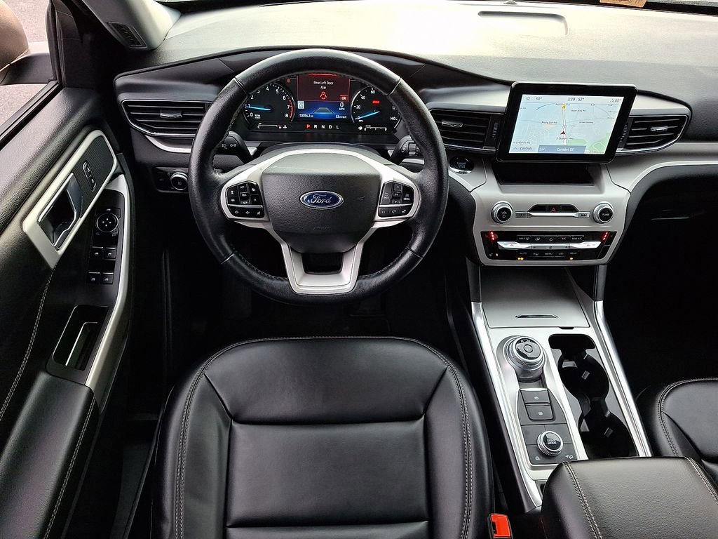 Used 2022 Ford Explorer XLT w/ Equipment Group 202A image 13