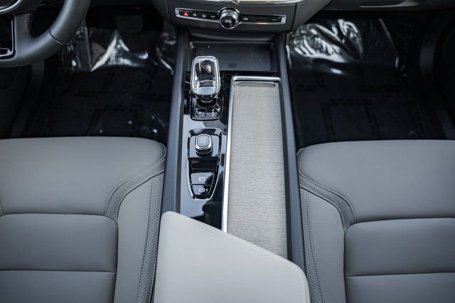 New 2026 Volvo XC60 T8 Plus w/ Protection Package Premier image 26