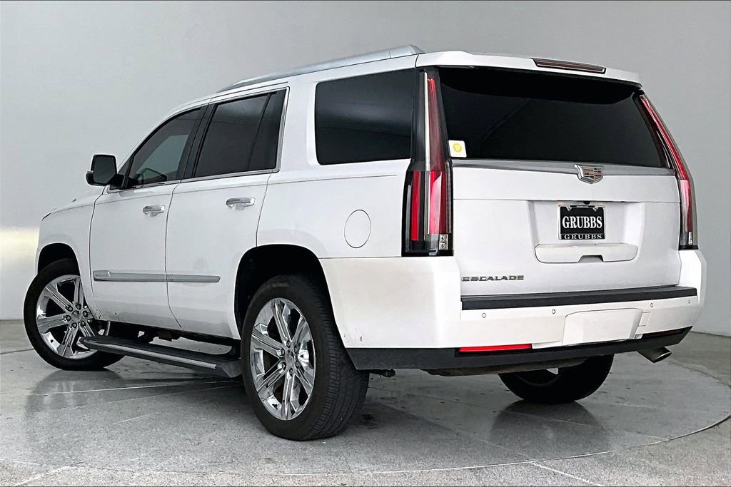 Used 2016 Cadillac Escalade Premium image 16