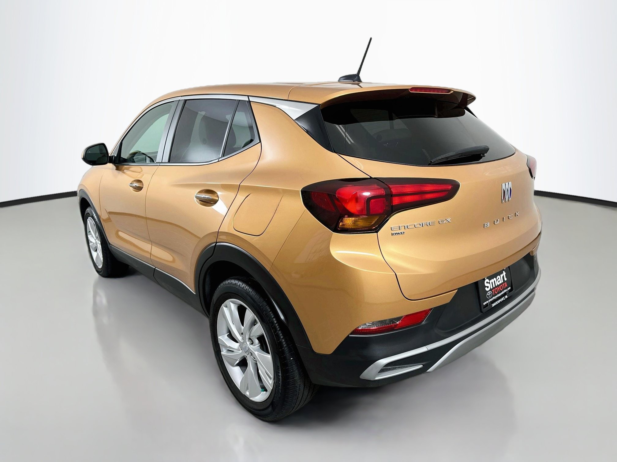 Used 2024 Buick Encore GX Preferred w/ Comfort Package AWD/4WD image 5