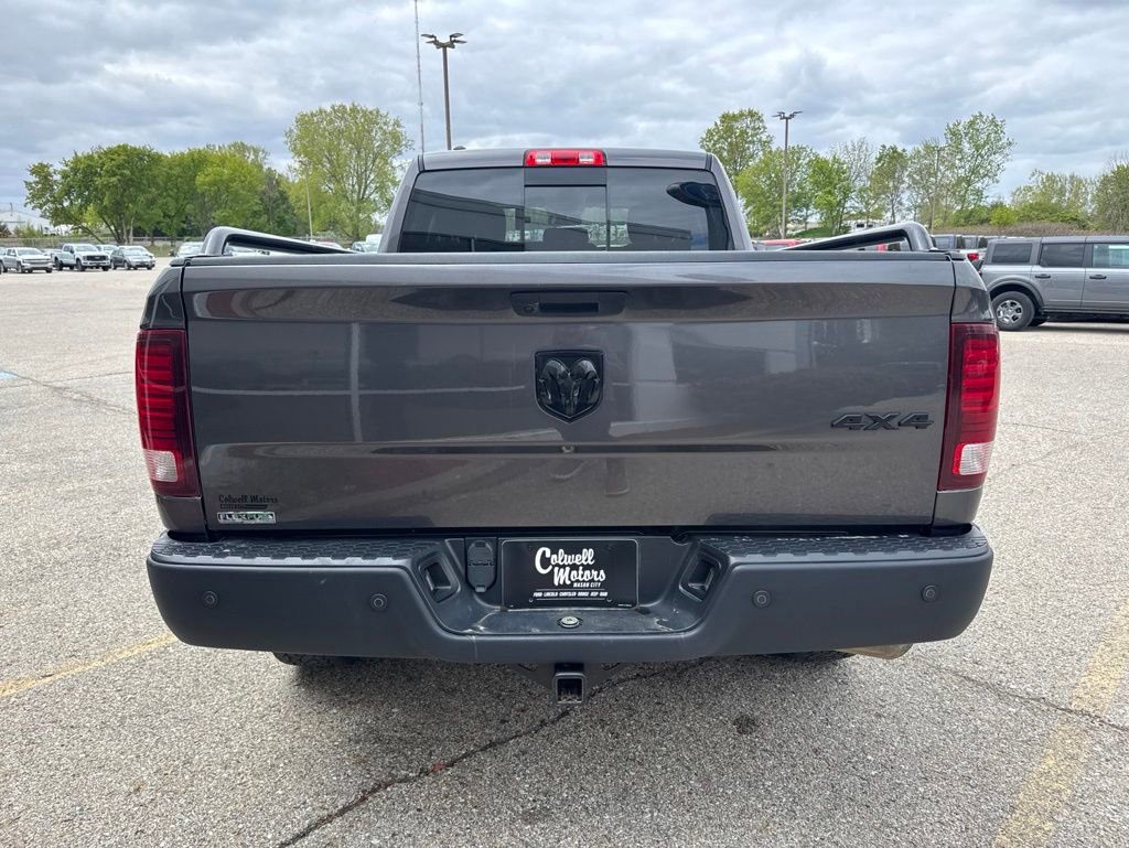 Used 2019 RAM 1500 Classic Warlock AWD/4WD image 3