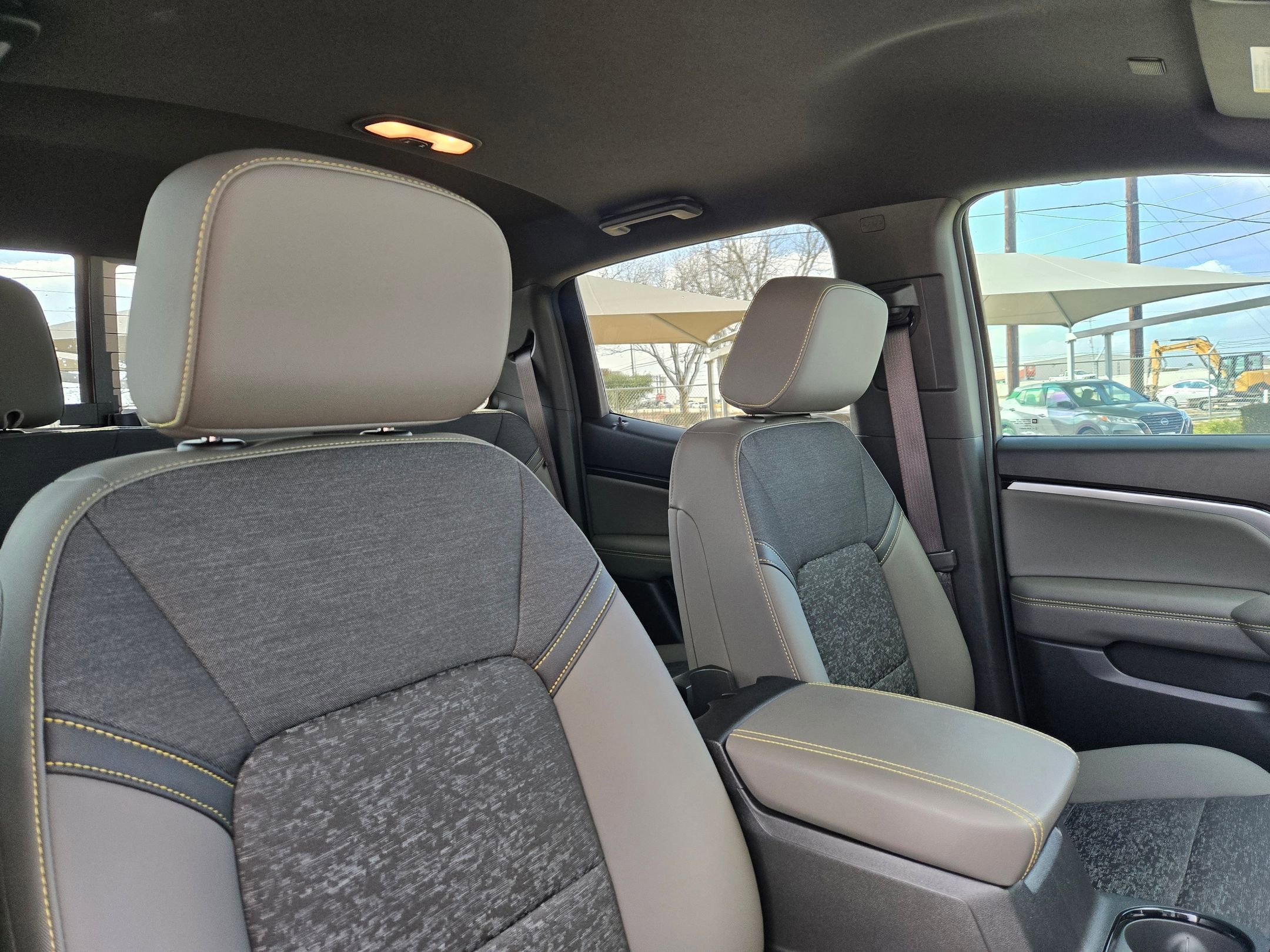 Certified 2024 Chevrolet Colorado ZR2 w/ Technology Package image 30