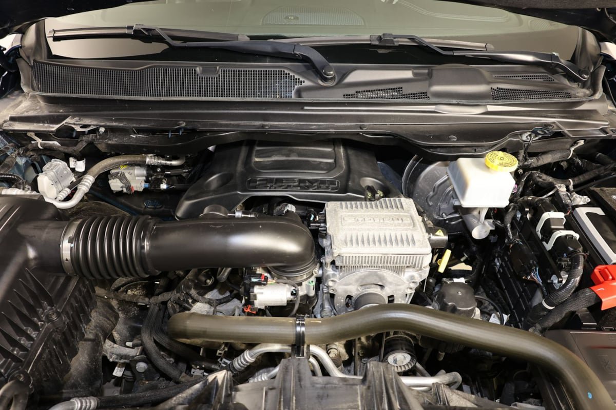 Used 2023 RAM 1500 Laramie AWD/4WD image 36