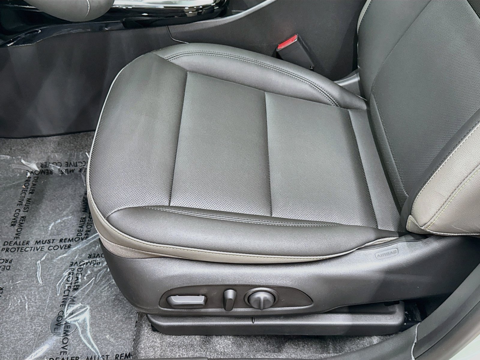New 2026 Chevrolet Trax ACTIV w/ Sunroof Package FWD image 22