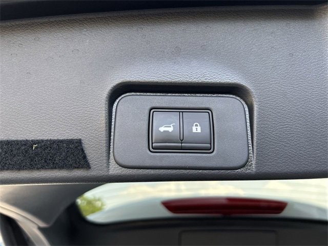 Certified 2023 Nissan Rogue SV w/ SV Premium Package image 28