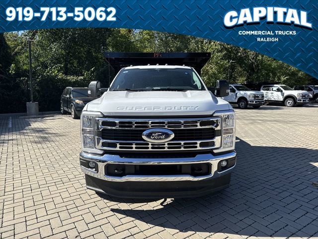 New 2025 Ford F350 XL w/ XL Chrome Package image 3