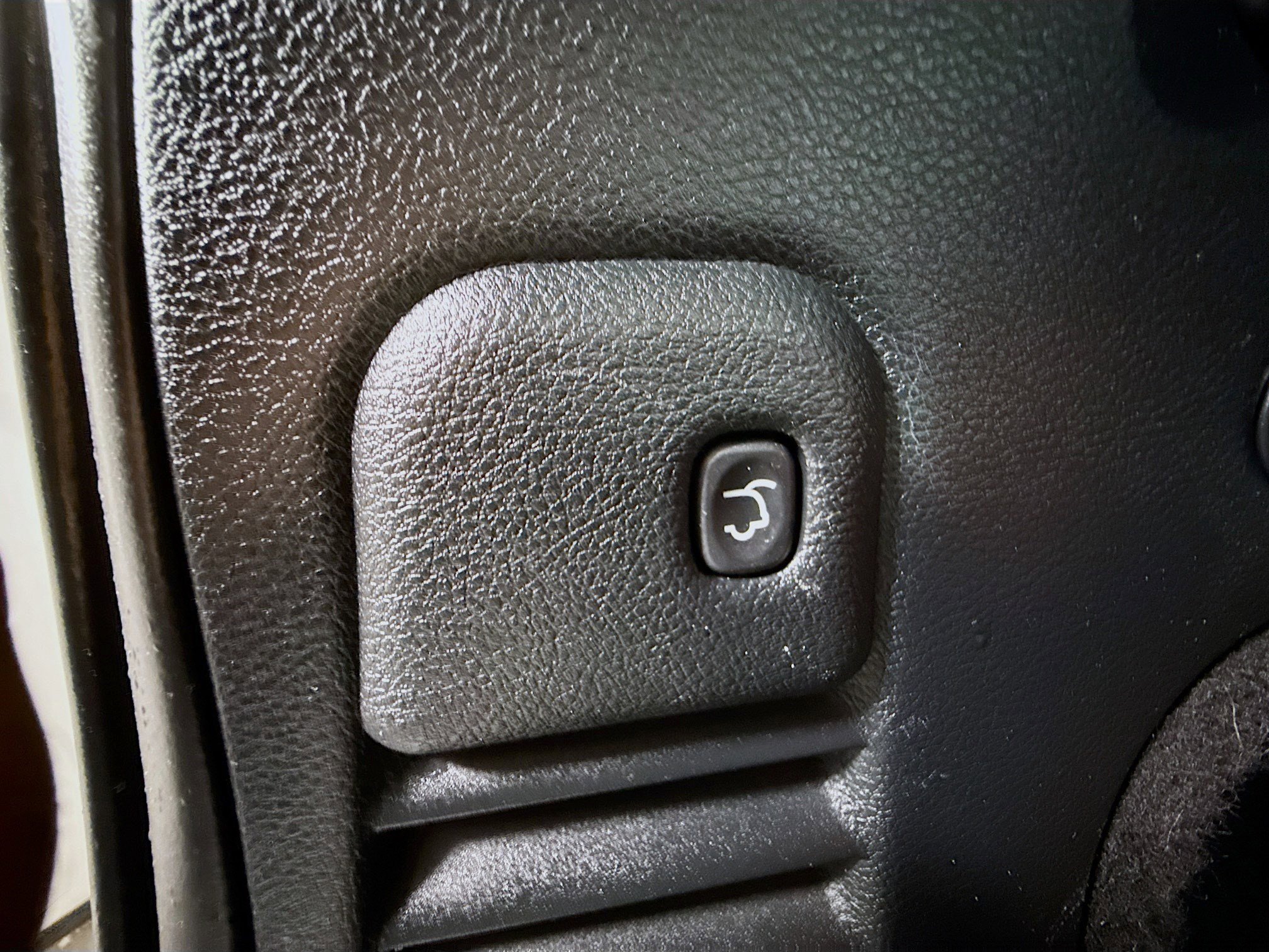 Used 2017 Jeep Grand Cherokee Limited image 41