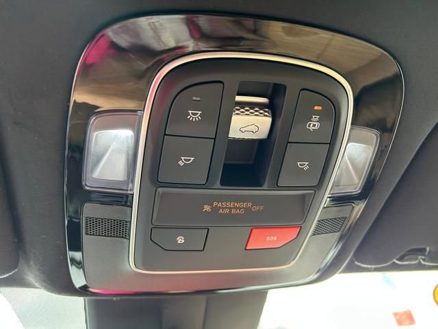Used 2023 Hyundai Santa Fe Calligraphy image 25