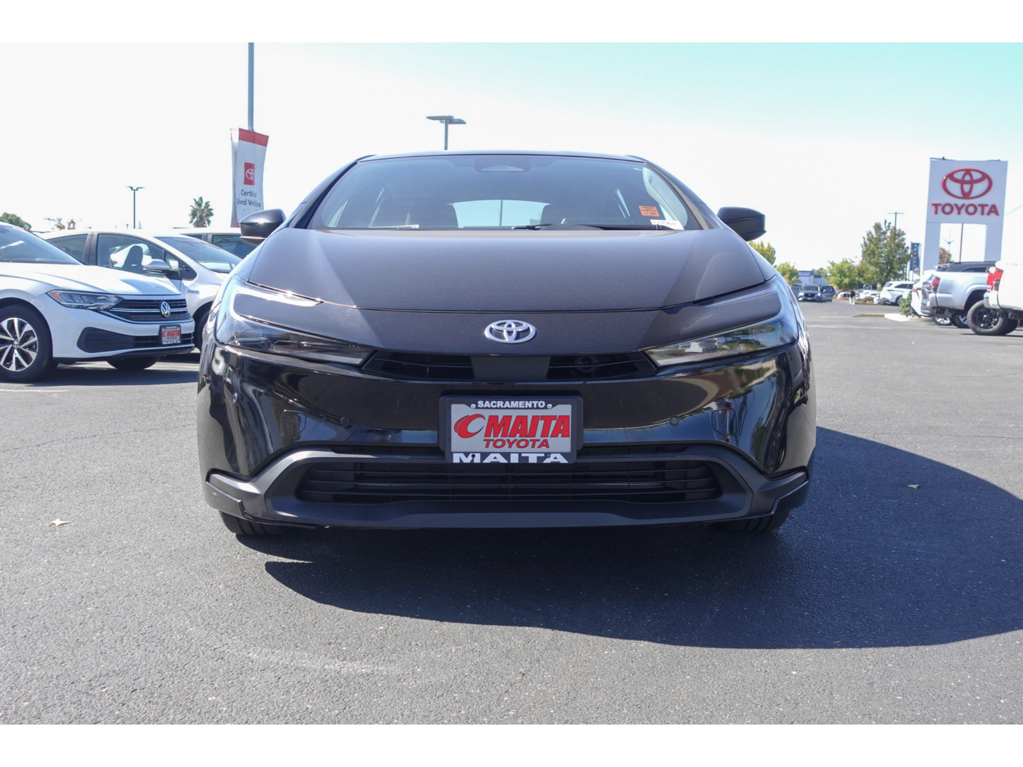 Used 2024 Toyota Prius LE FWD image 8