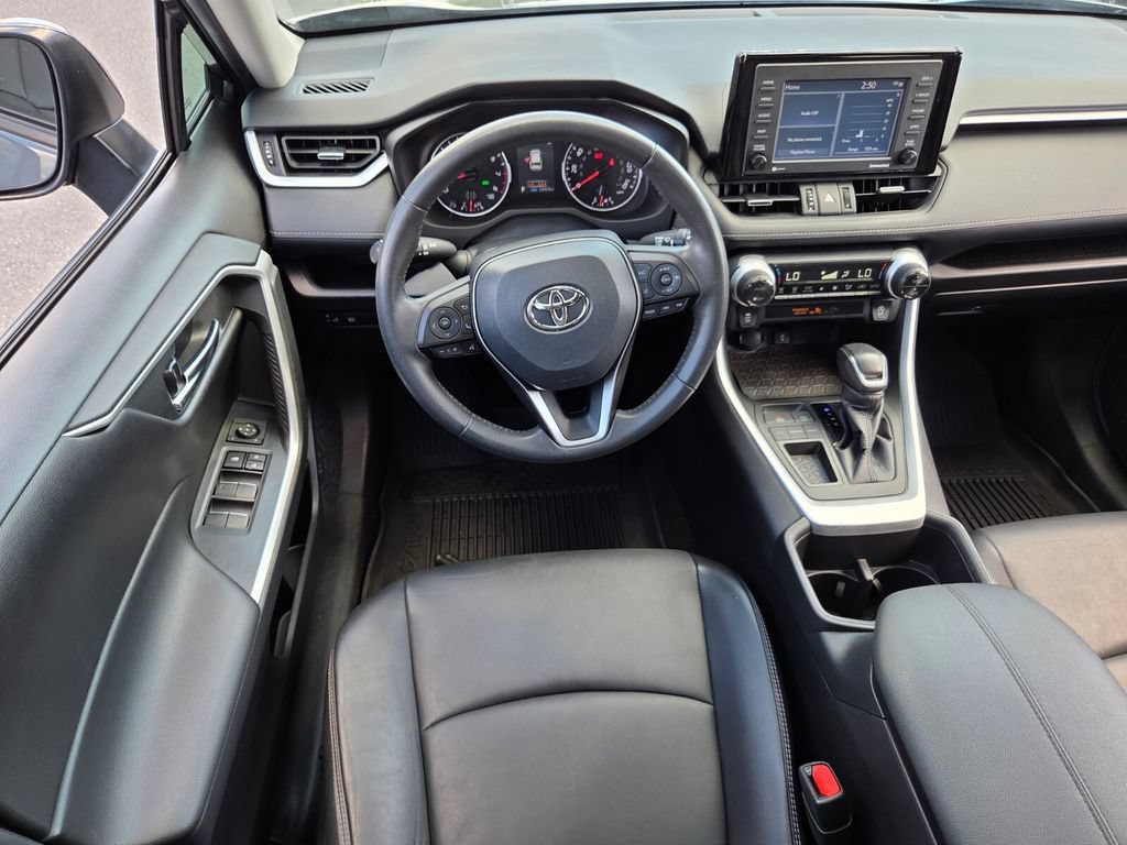 Certified 2022 Toyota RAV4 XLE Premium FWD image 7