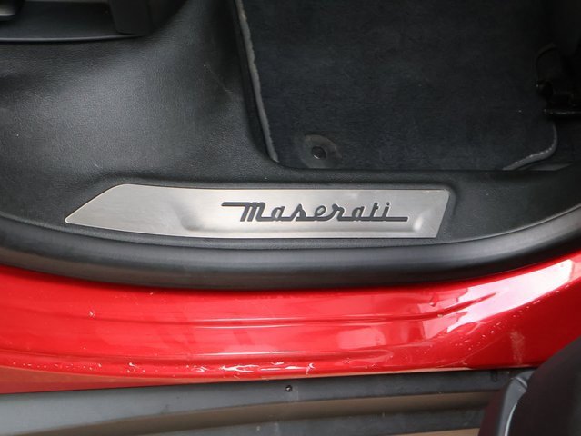 Used 2020 Maserati Levante GranLusso image 14