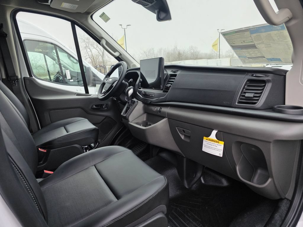 New 2026 Ford Transit 250 148 Medium Roof w/ Load Area Protection Package RWD image 29