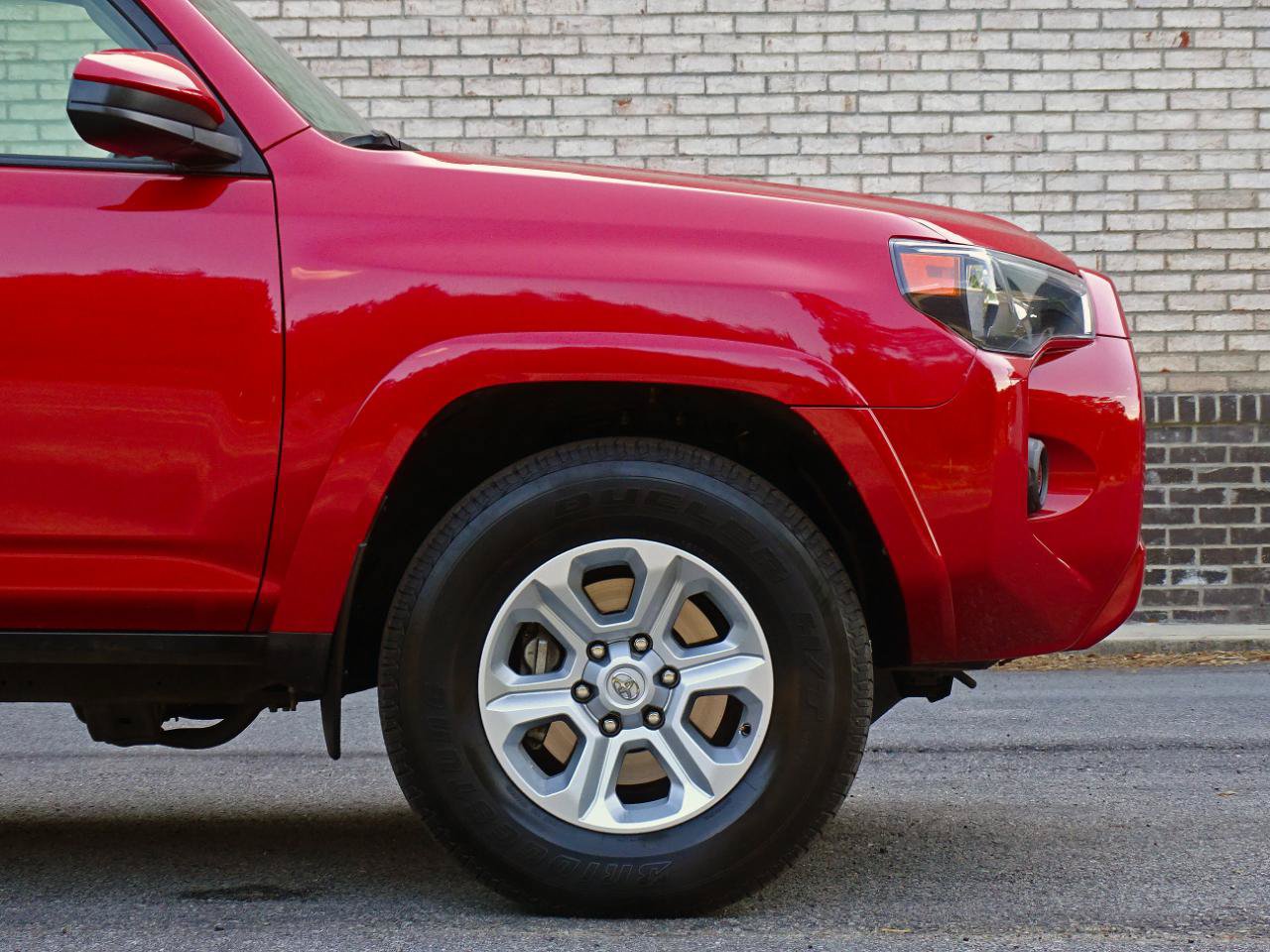 Used 2024 Toyota 4Runner SR5 RWD image 12