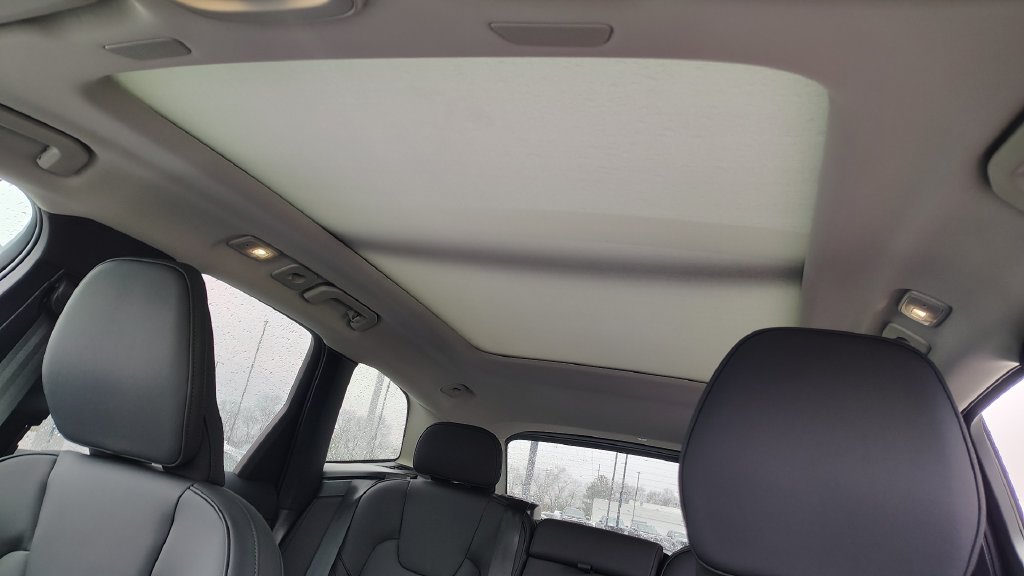 New 2026 Volvo XC60 B5 Plus w/ Climate Package AWD/4WD image 24