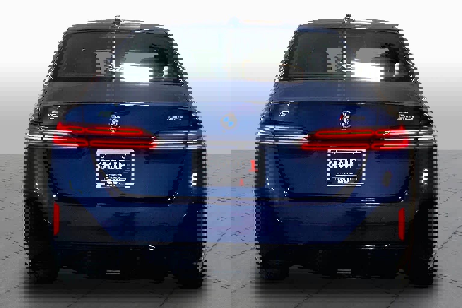 Used 2024 BMW i5 M60 image 4