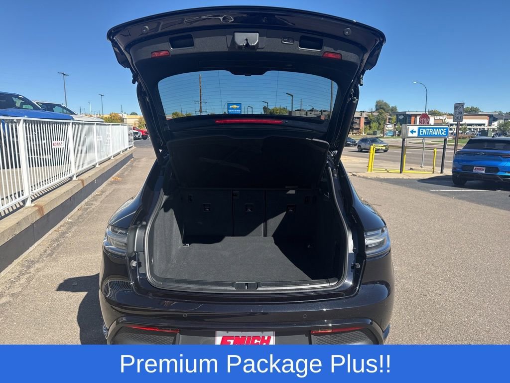 Used 2025 Porsche Macan GTS image 26