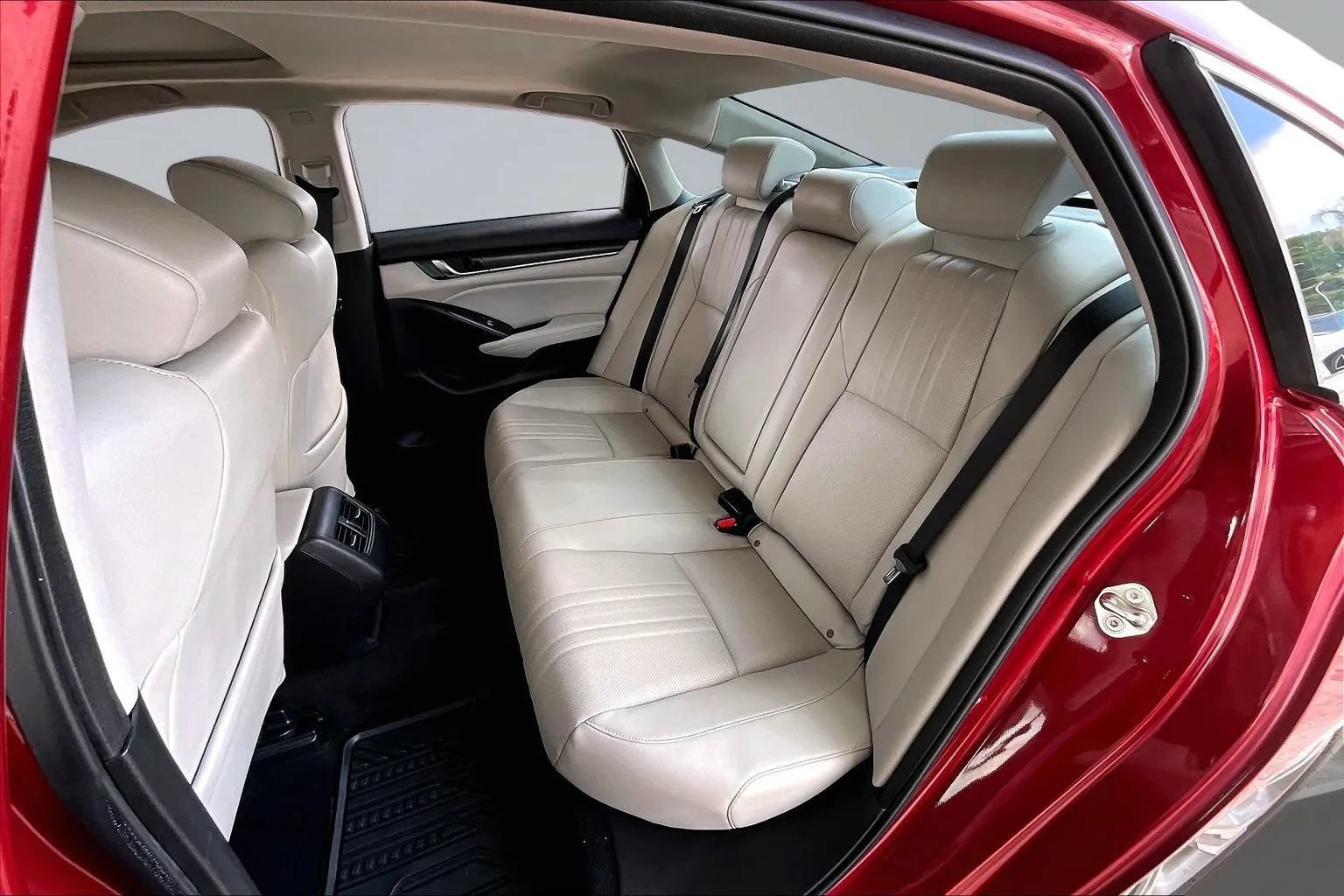 Used 2018 Honda Accord EX-L image 19