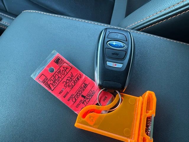 Used 2024 Subaru Crosstrek 2.5i Limited AWD/4WD image 31