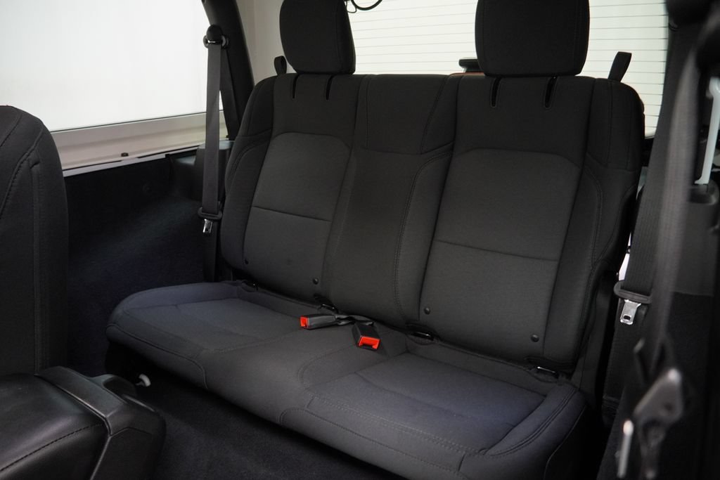 Used 2022 Jeep Wrangler Sport AWD/4WD image 19