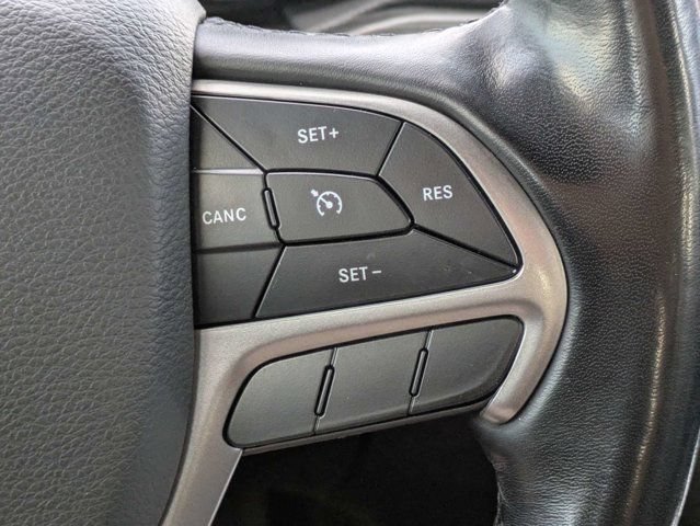 Used 2022 Jeep Grand Cherokee Laredo X RWD image 27