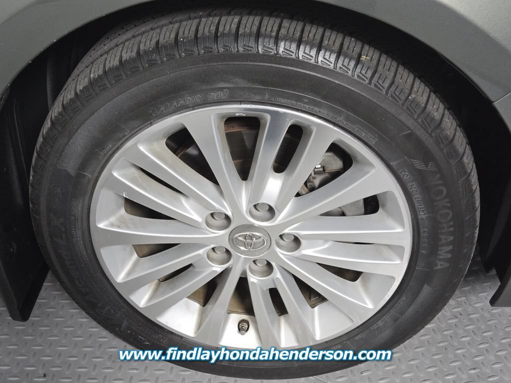 Used 2013 Toyota Avalon Limited FWD image 12