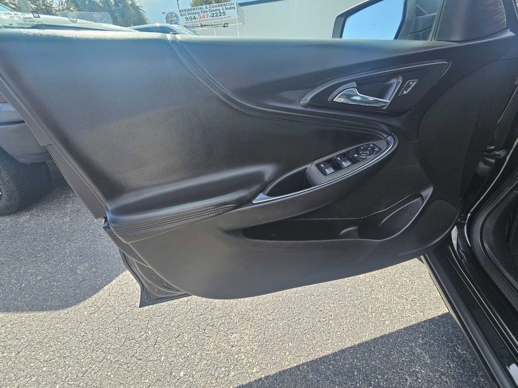 Used 2019 Chevrolet Malibu LT w/ Leather Package image 7