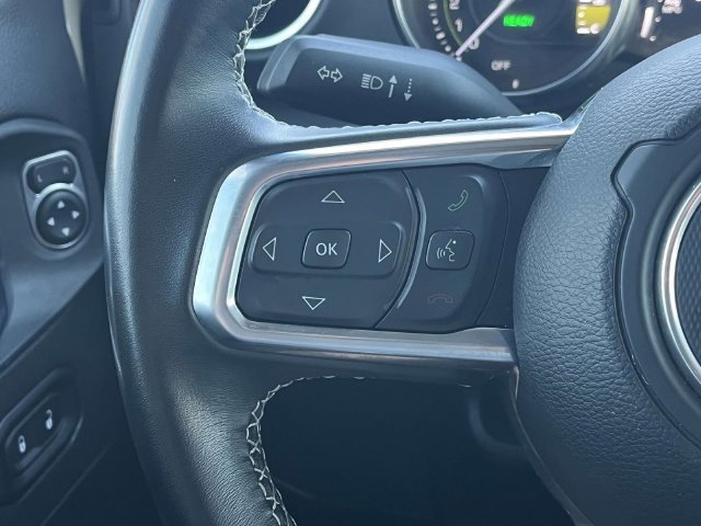 Used 2022 Jeep Wrangler Unlimited Sahara AWD/4WD image 26