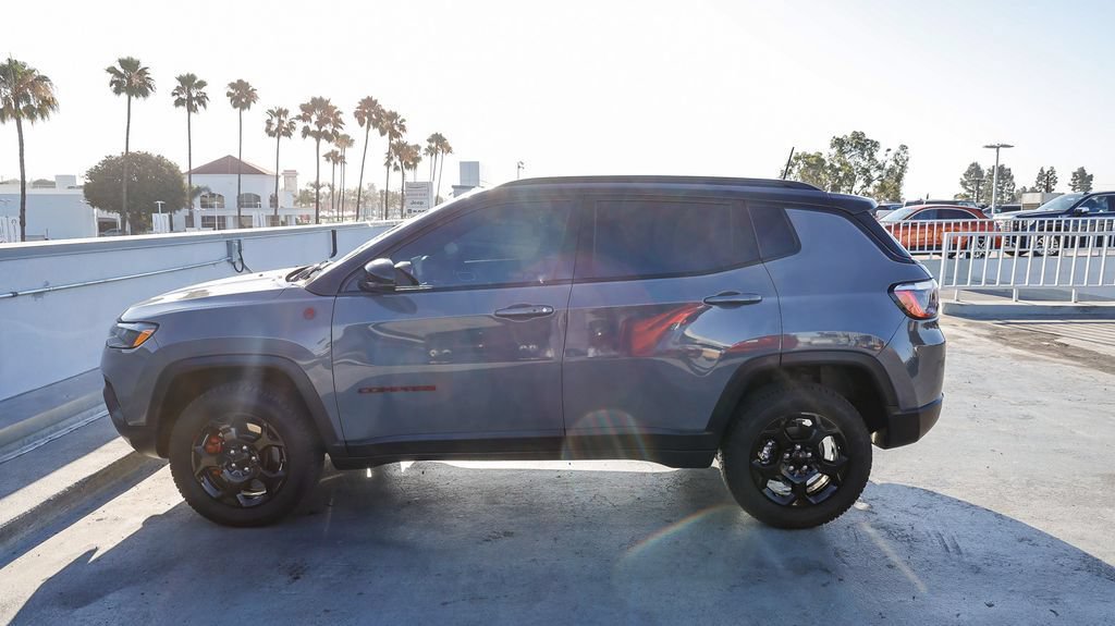 Used 2023 Jeep Compass Trailhawk w/ Trailer Tow Group AWD/4WD image 14
