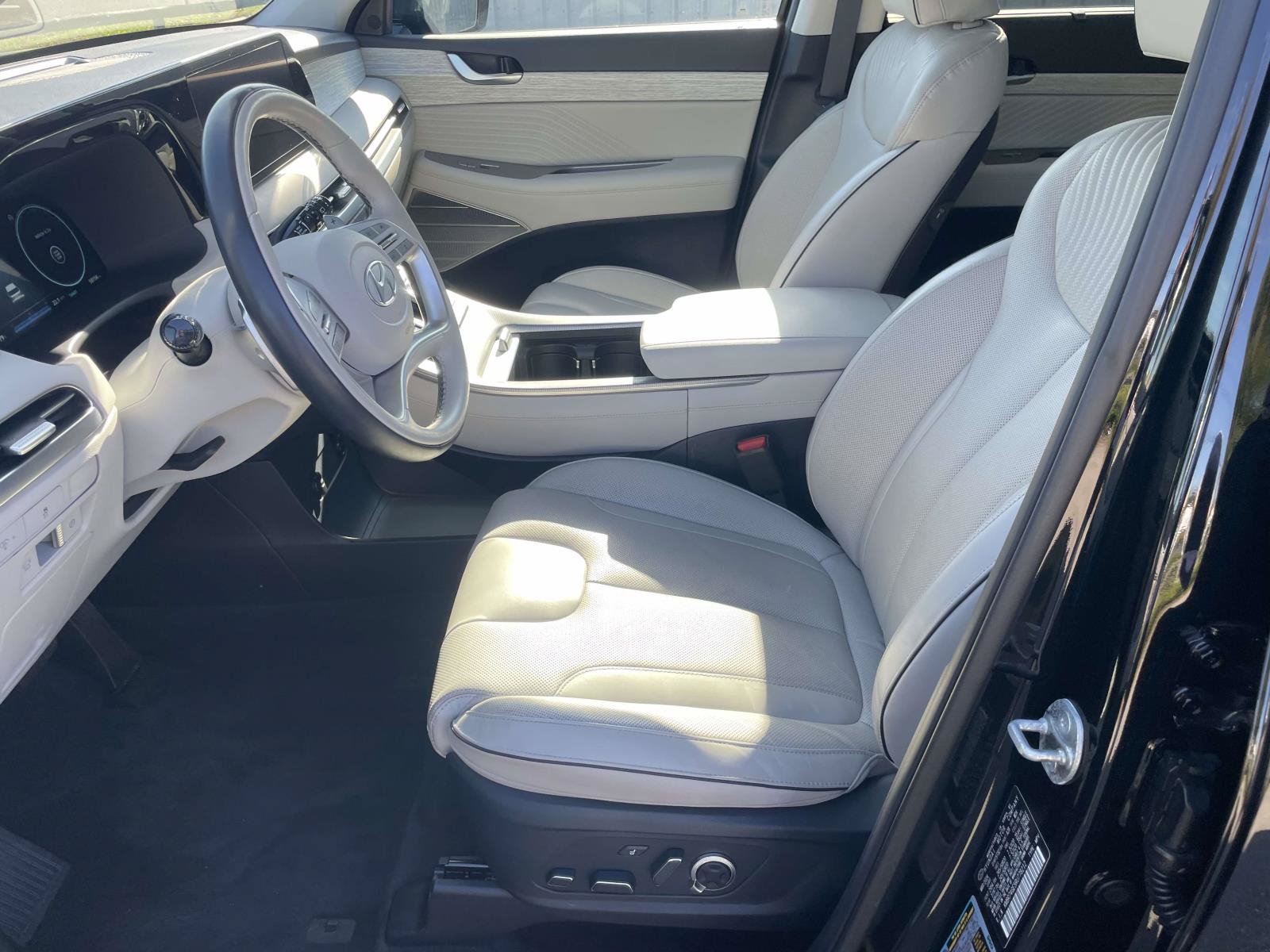 Used 2024 Hyundai Palisade Calligraphy FWD image 12