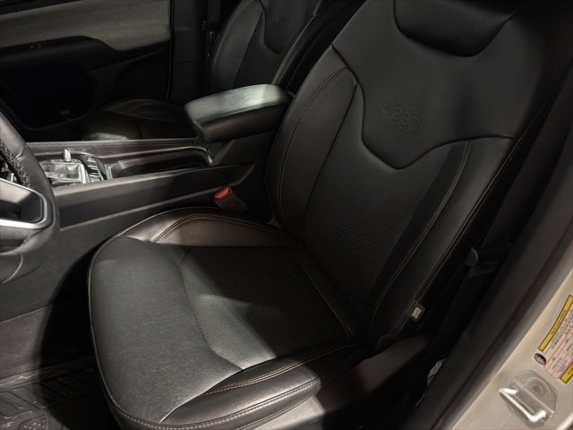 Used 2022 Jeep Compass Latitude image 12