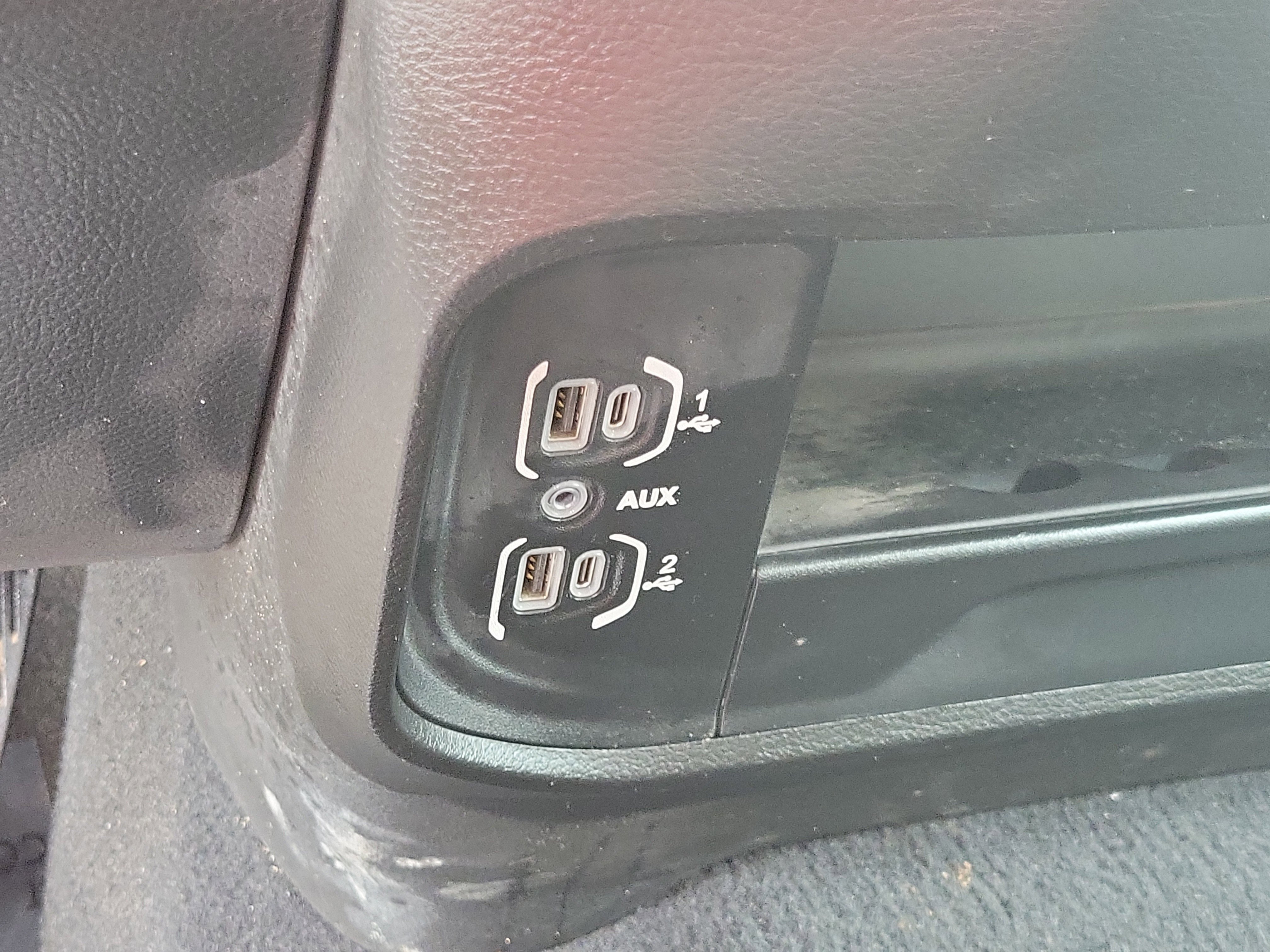 Used 2024 RAM 2500 Big Horn image 41