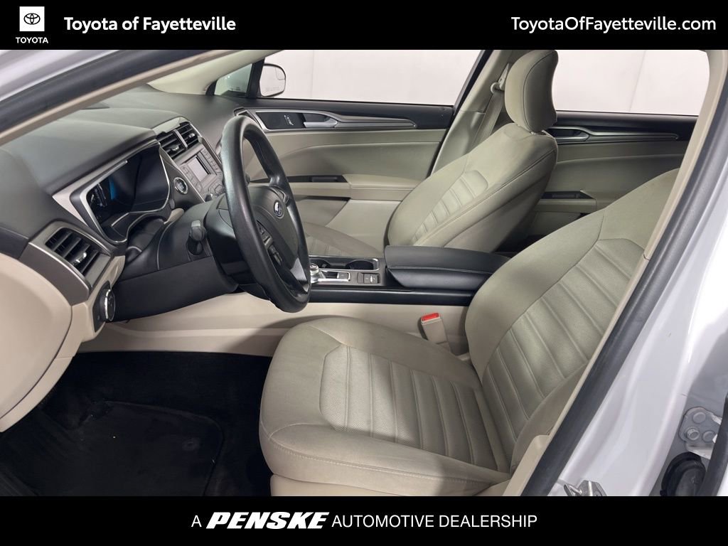 Used 2018 Ford Fusion SE image 21