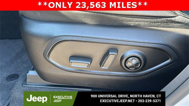 Certified 2022 Jeep Grand Cherokee Limited image 11