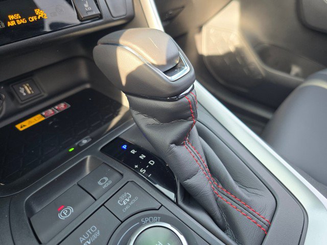 Used 2025 Toyota RAV4 XSE image 33