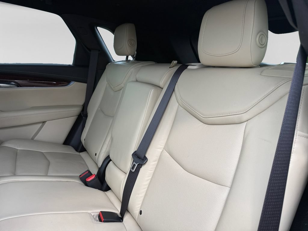 Used 2017 Cadillac XT5 Luxury w/ Driver Awareness Package FWD image 37