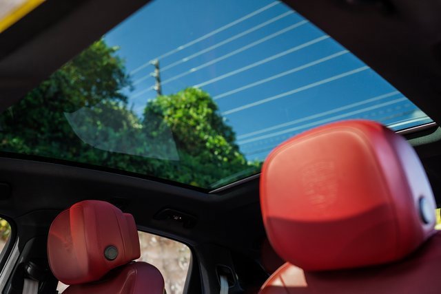 Used 2023 Porsche Cayenne Platinum Edition image 33