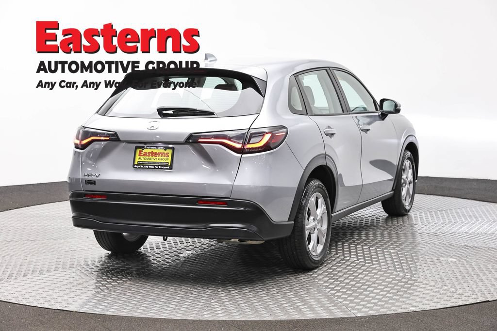 Used 2025 Honda HR-V LX image 5
