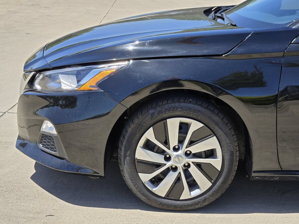 Used 2019 Nissan Altima 2.5 S FWD image 6