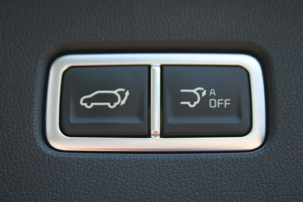 Certified 2024 Kia Sorento SX FWD image 12