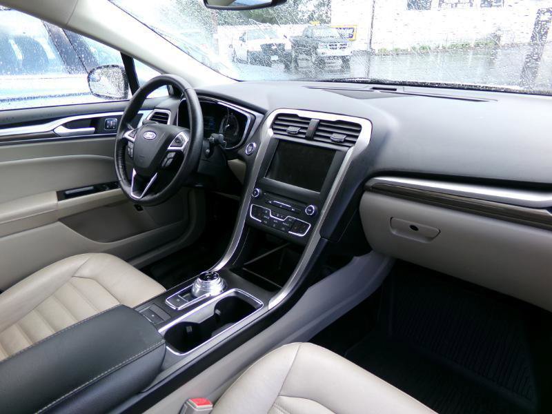 Used 2018 Ford Fusion Energi SE FWD image 35