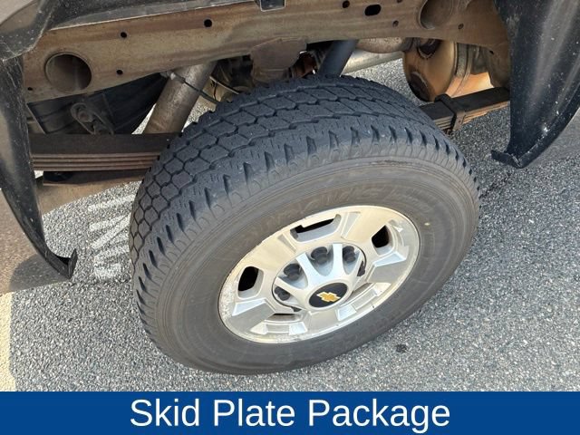 Used 2011 Chevrolet Silverado 2500 LT w/ Interior Plus Package AWD/4WD image 6