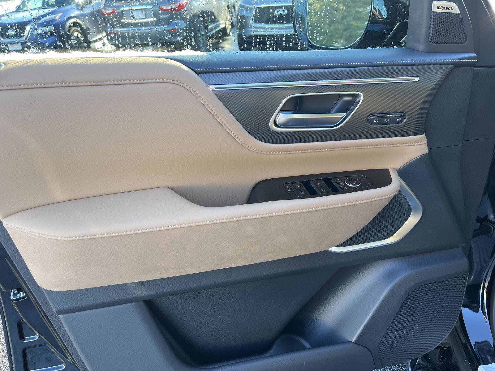 New 2026 INFINITI QX80 Luxe w/ Cargo Package image 10